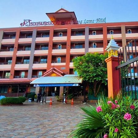 Rayong Lanna Hotel Exterior foto