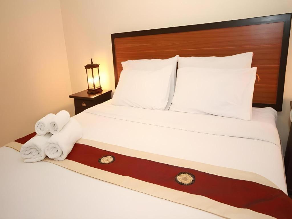 Rayong Lanna Hotel Exterior foto
